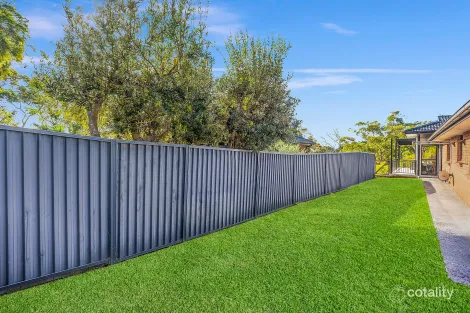 Property photo of 1 Glenora Road Yarrawarrah NSW 2233