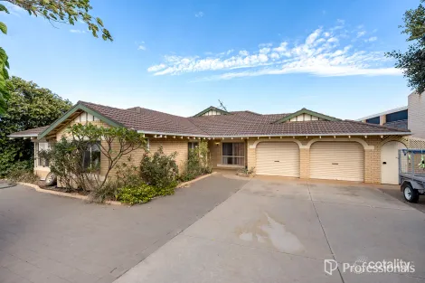 15 Mcdermott Ave, Wandina, WA 6530