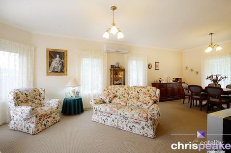 Property photo of 2/17 Outlook Drive Berwick VIC 3806