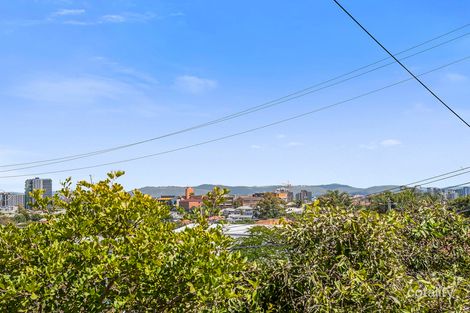 Property photo of 4/223 Cavendish Road Coorparoo QLD 4151