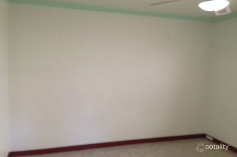 Property photo of 32 Cumberland Way Bassendean WA 6054