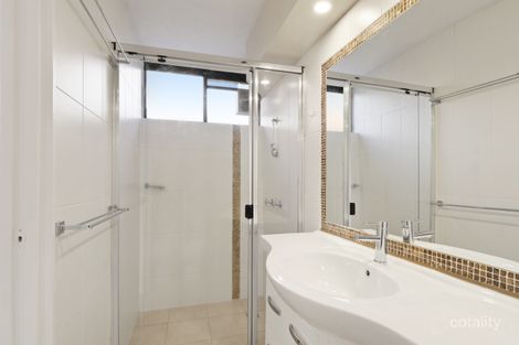 Property photo of 2/13 Federation Avenue Broadbeach QLD 4218