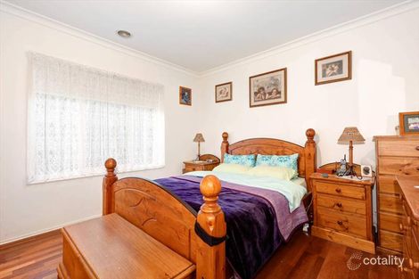 Property photo of 15 Cherry Blossom Close Craigieburn VIC 3064