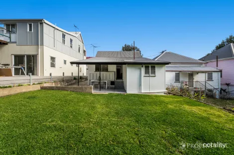 Property photo of 24 Paris Street West End QLD 4101