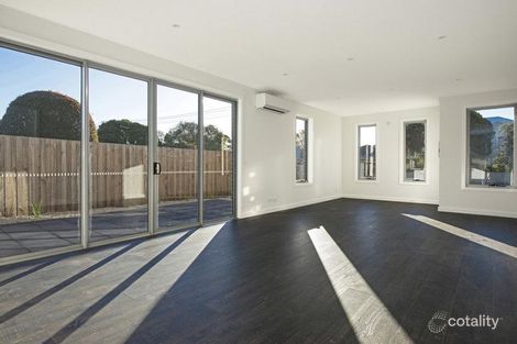 Property photo of 9 Surrey Street McCrae VIC 3938