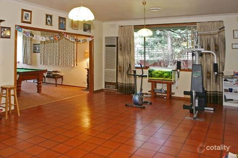 Property photo of 23 Ambleside Crescent Berwick VIC 3806