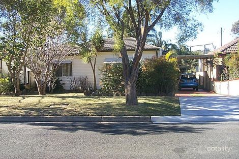 5 Andrew Pl, Girraween, NSW 2145