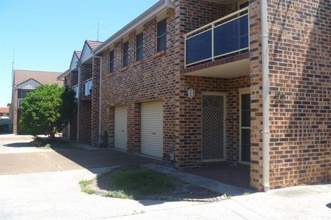 Property photo of 2/22 Daisy Street Fairy Meadow NSW 2519