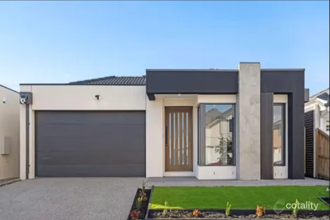 Property photo of 42 Syrah Parade Wollert VIC 3750