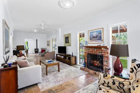 Property photo of 19 Ferguson Drive Balnarring Beach VIC 3926