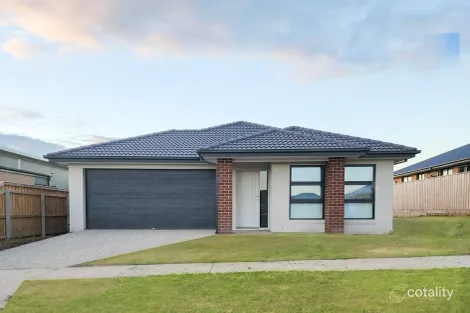 13 Jack Brawn Ave, Churchill, VIC 3842