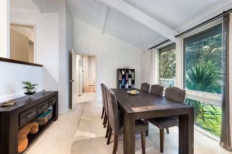 Property photo of 32 Oban Road Ringwood VIC 3134