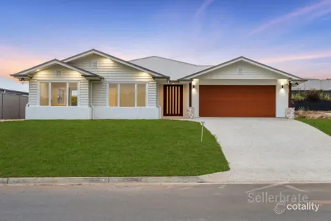 Property photo of 3 Banksia Crescent Gleneagle QLD 4285