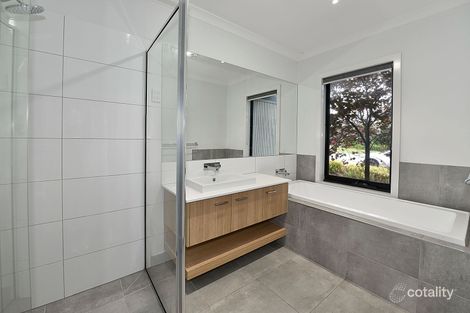 Property photo of 13 Rosenthal Boulevard Sunbury VIC 3429