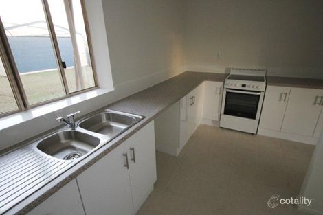 Property photo of 35 Buxton Drive Gracemere QLD 4702