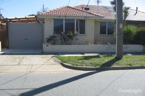 Property photo of 2/28 Warbla Street Dandenong North VIC 3175