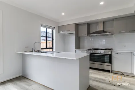 Property photo of 57 Sunflower Drive Beveridge VIC 3753