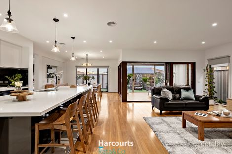Property photo of 36 Grenache Road Wollert VIC 3750