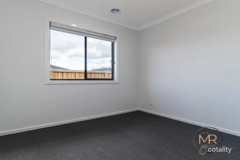 Property photo of 57 Sunflower Drive Beveridge VIC 3753