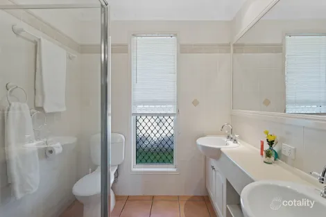 Property photo of 30 Paulene Crescent Kearneys Spring QLD 4350
