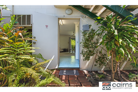 Property photo of 2/9 Vivian Close Westcourt QLD 4870