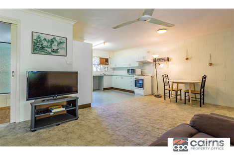 Property photo of 2/9 Vivian Close Westcourt QLD 4870