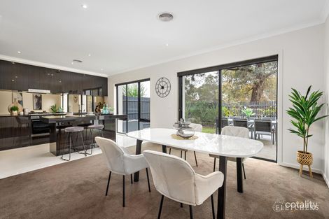 Property photo of 11 Greenwich Crescent Bundoora VIC 3083