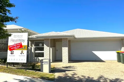 8 Ivanhoe St, Spring Mountain, QLD 4300