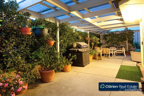 Property photo of 84 Earlsfield Drive Berwick VIC 3806