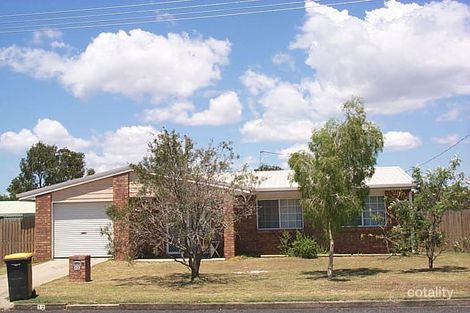 12 Ross St, Urangan, QLD 4655