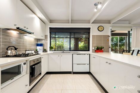 Property photo of 17 Richborough Grove Ferntree Gully VIC 3156