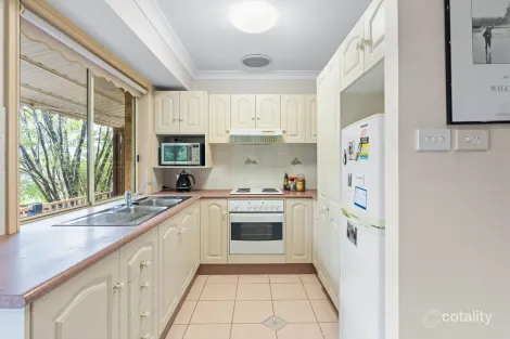 Property photo of 4/2 Hillview Crescent Tuggerah NSW 2259
