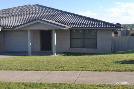2/5 Redgrove Ct, East Branxton, NSW 2335