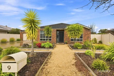 Property photo of 9 Haynes Court Tocumwal NSW 2714