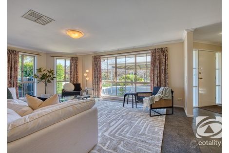 Property photo of 24 Earlsfield Drive Berwick VIC 3806