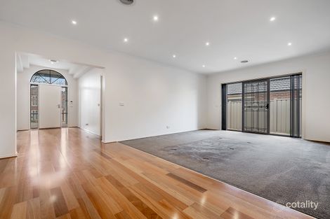 Property photo of 11 Sage Hills Place Craigieburn VIC 3064