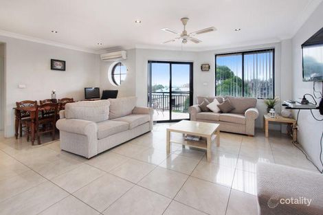 Property photo of 9/32 Fourth Avenue Blacktown NSW 2148