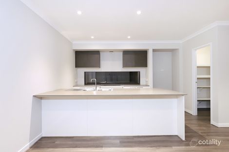 Property photo of 1 Acmena Place Craigieburn VIC 3064