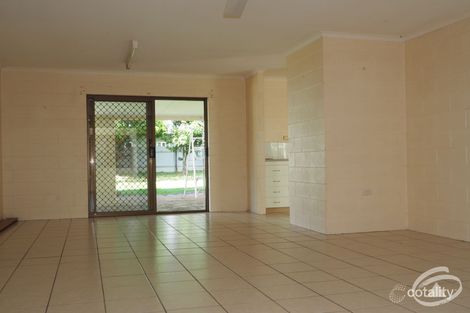 Property photo of 5 Tracey Close Woree QLD 4868