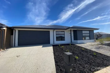 25b Spoonbill Ave, Winter Valley, VIC 3358