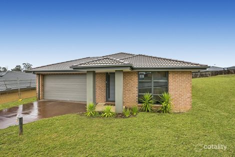 Property photo of 5 Berta Rise Drouin VIC 3818