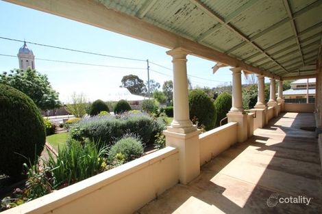 Property photo of 30 Victoria Road Clare SA 5453
