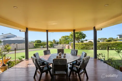 Property photo of 14 Highview Drive Craignish QLD 4655