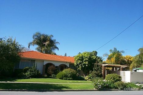 24 Yalgoo Ave, White Gum Valley, WA 6162