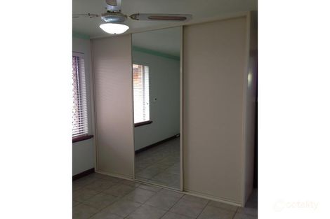 Property photo of 32 Cumberland Way Bassendean WA 6054