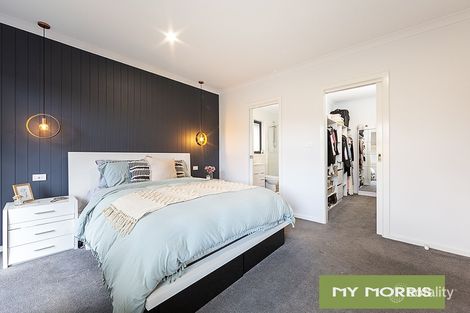 Property photo of 25 Zealie Bend Googong NSW 2620