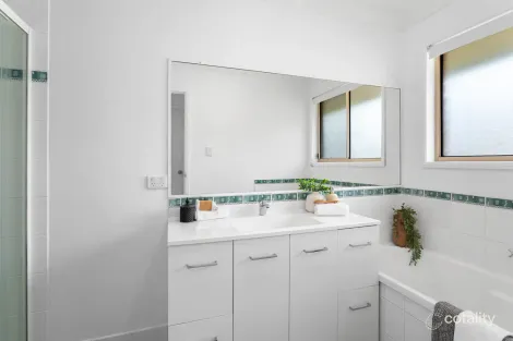 Property photo of 11 Oasis Court Morayfield QLD 4506