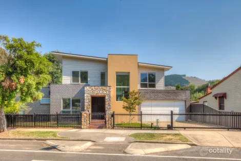 1/79 Gavan St, Bright, VIC 3741