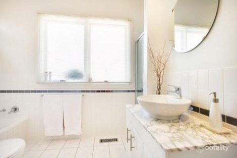 Property photo of 1/10 Feodore Street Caulfield South VIC 3162
