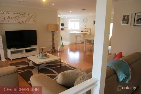 Property photo of 18 Diana Drive Werribee VIC 3030